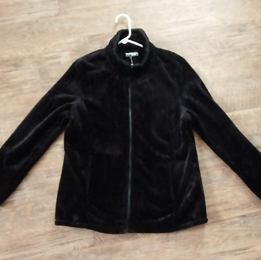 Black Heatkeep jacket women's XL.
